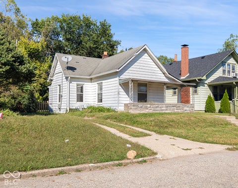 Photo of 622 W 41st Street, Indianapolis, IN 46208 (MLS # 22129172)