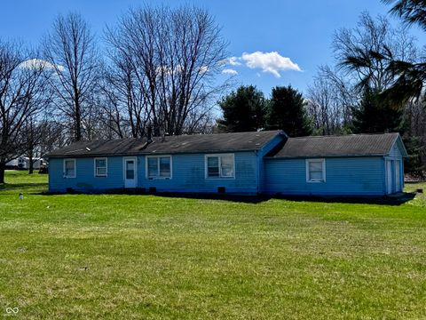 Photo of 3231 W State Road 32, Westfield, IN 46074 (MLS # 22086623)