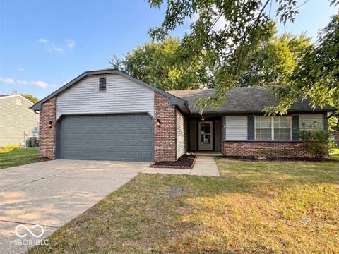 Photo of 3323 Lauren DR, Indianapolis, IN 46235 (MLS # 22118957)