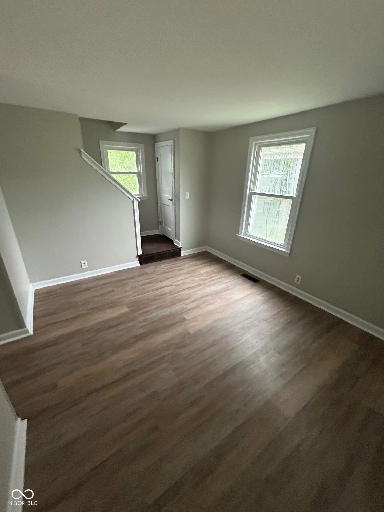 Anderson, Indiana 46012, United States, 3 Bedrooms Bedrooms, ,2 BathroomsBathrooms,Residential,Pending,172400