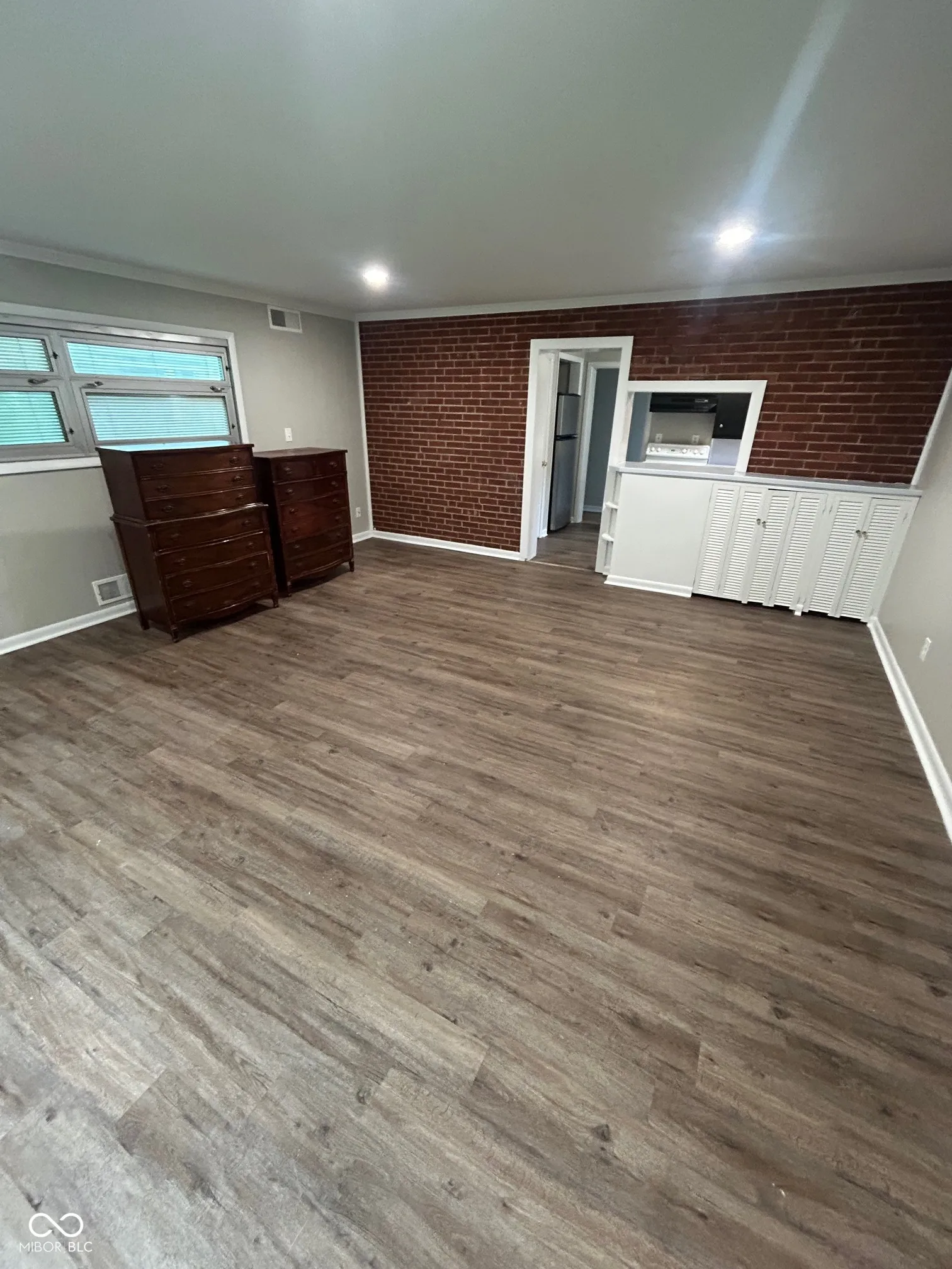 Anderson, Indiana 46012, United States, 3 Bedrooms Bedrooms, ,2 BathroomsBathrooms,Residential,Pending,172400