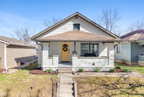 Photo of 2528 E 17th Street, Indianapolis, IN 46218 (MLS # 22091312)
