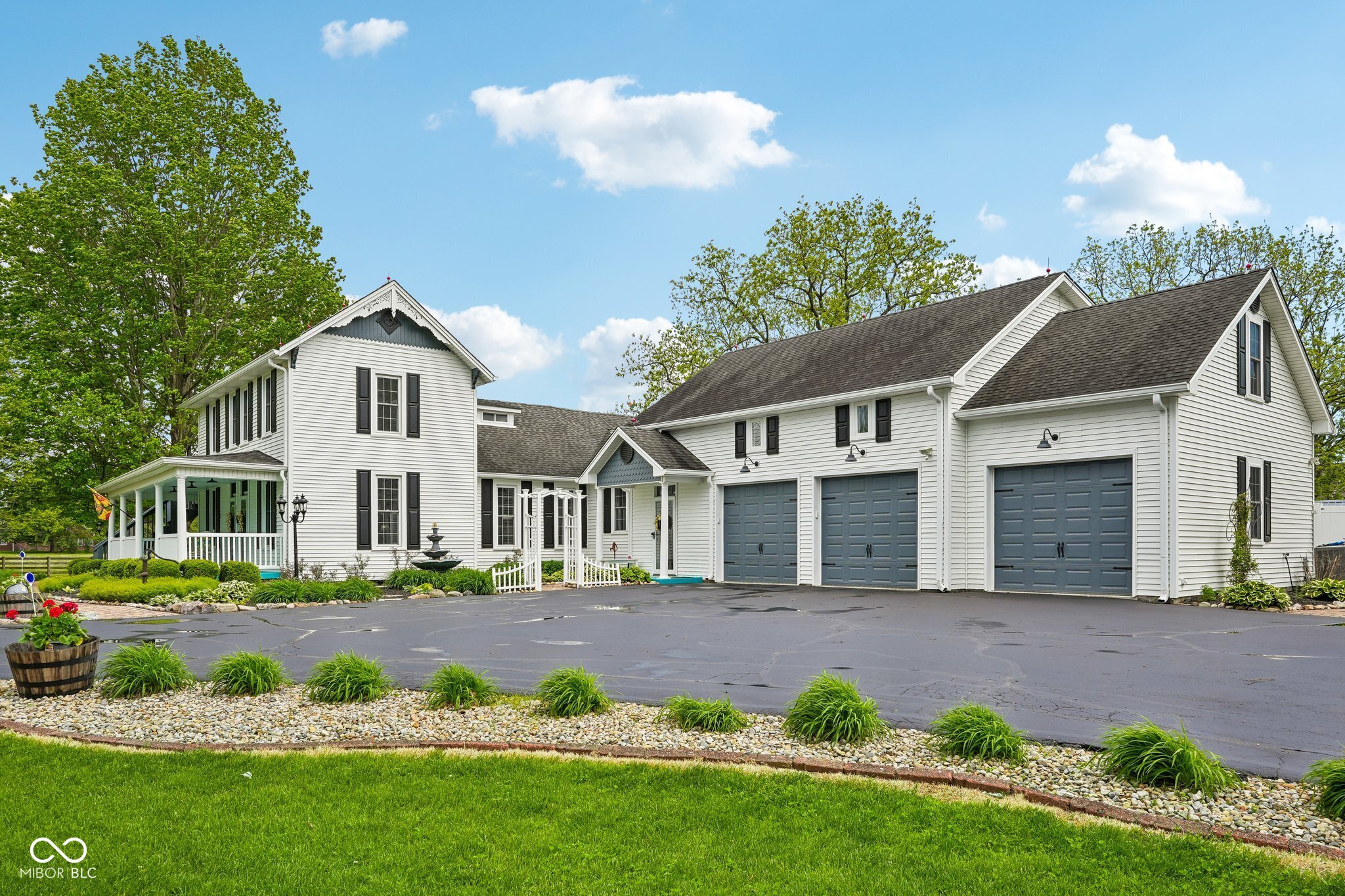 211 Whiteland Road