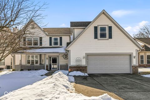 Photo of 10509 Prestbury Drive, Indianapolis, IN 46236 (MLS # 22083732)
