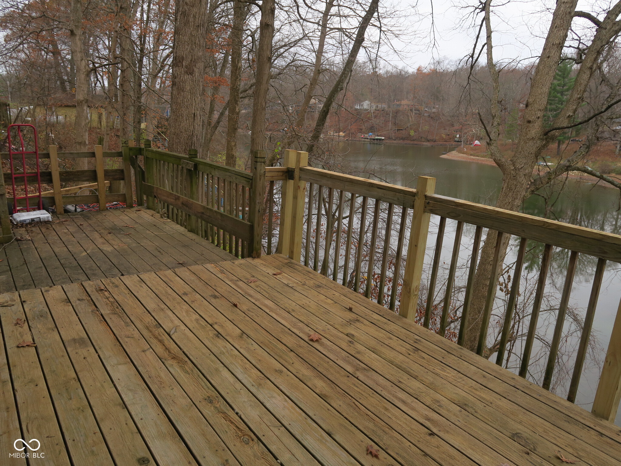 121 Lake Hart