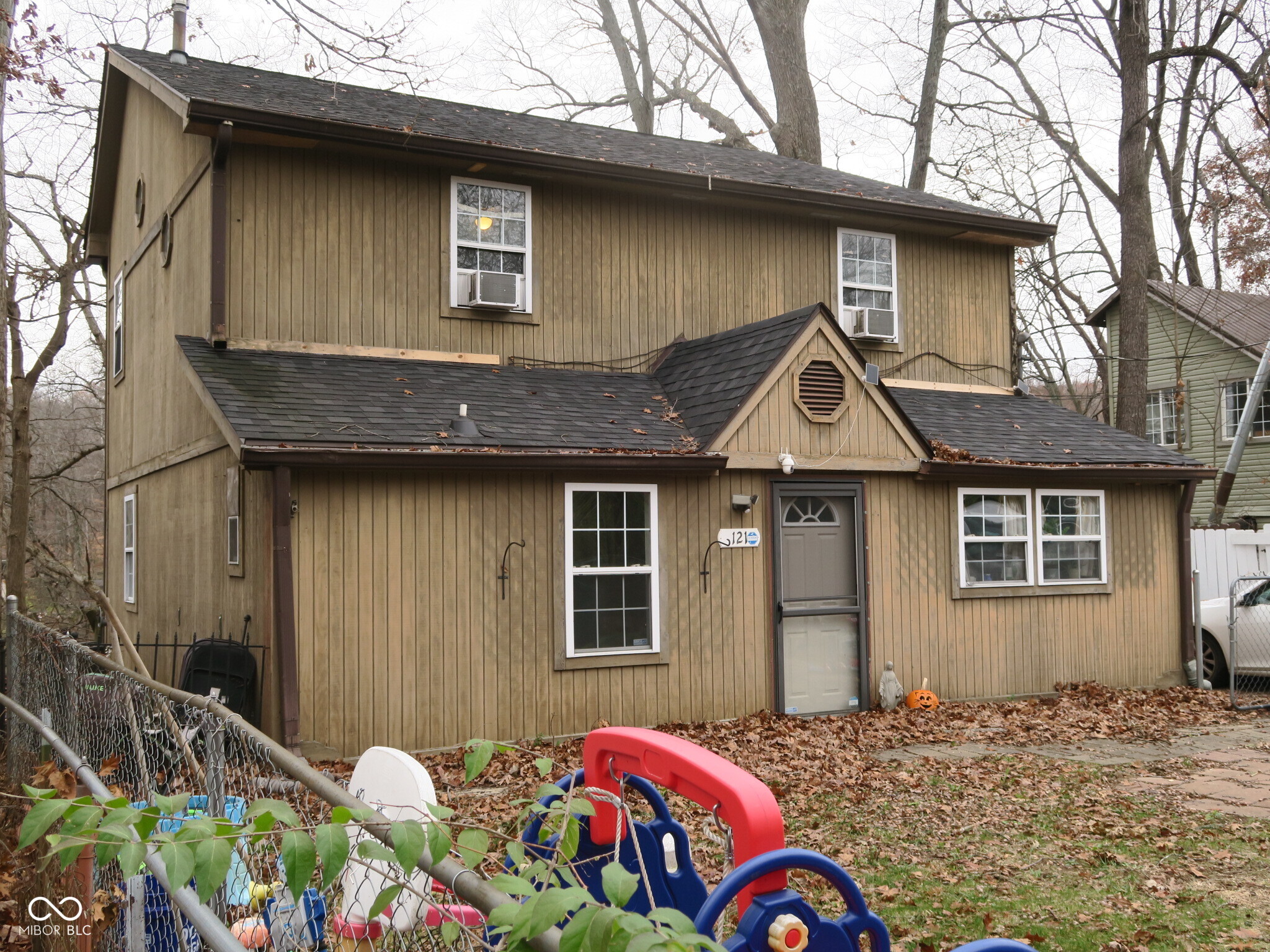 121 Lake Hart