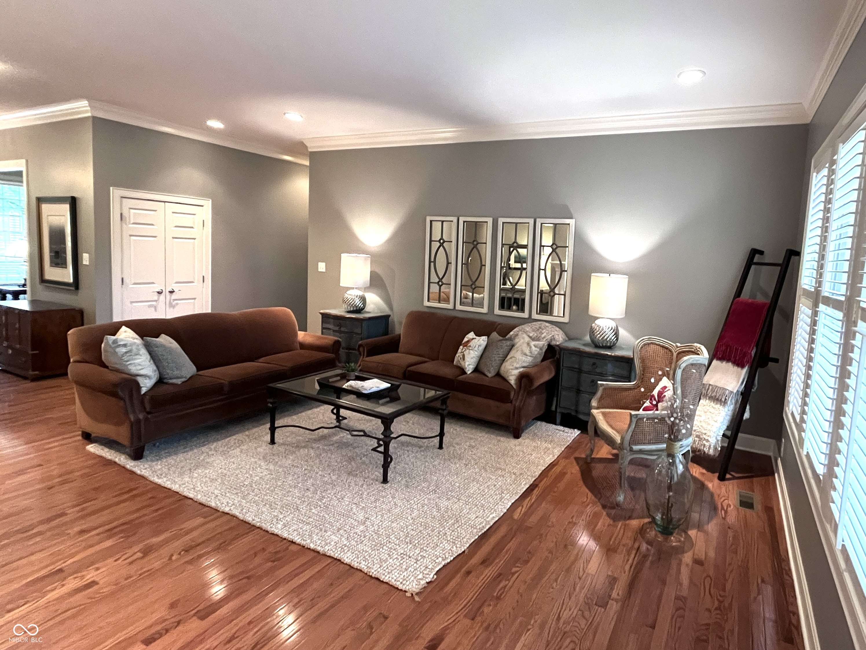 2223 Shaftesbury Road