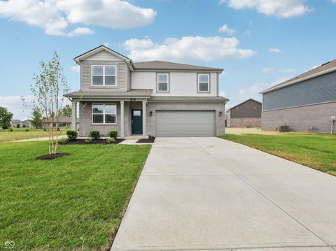 Photo of 50 Benfield Drive, Whiteland, IN 46184 (MLS # 22036495)