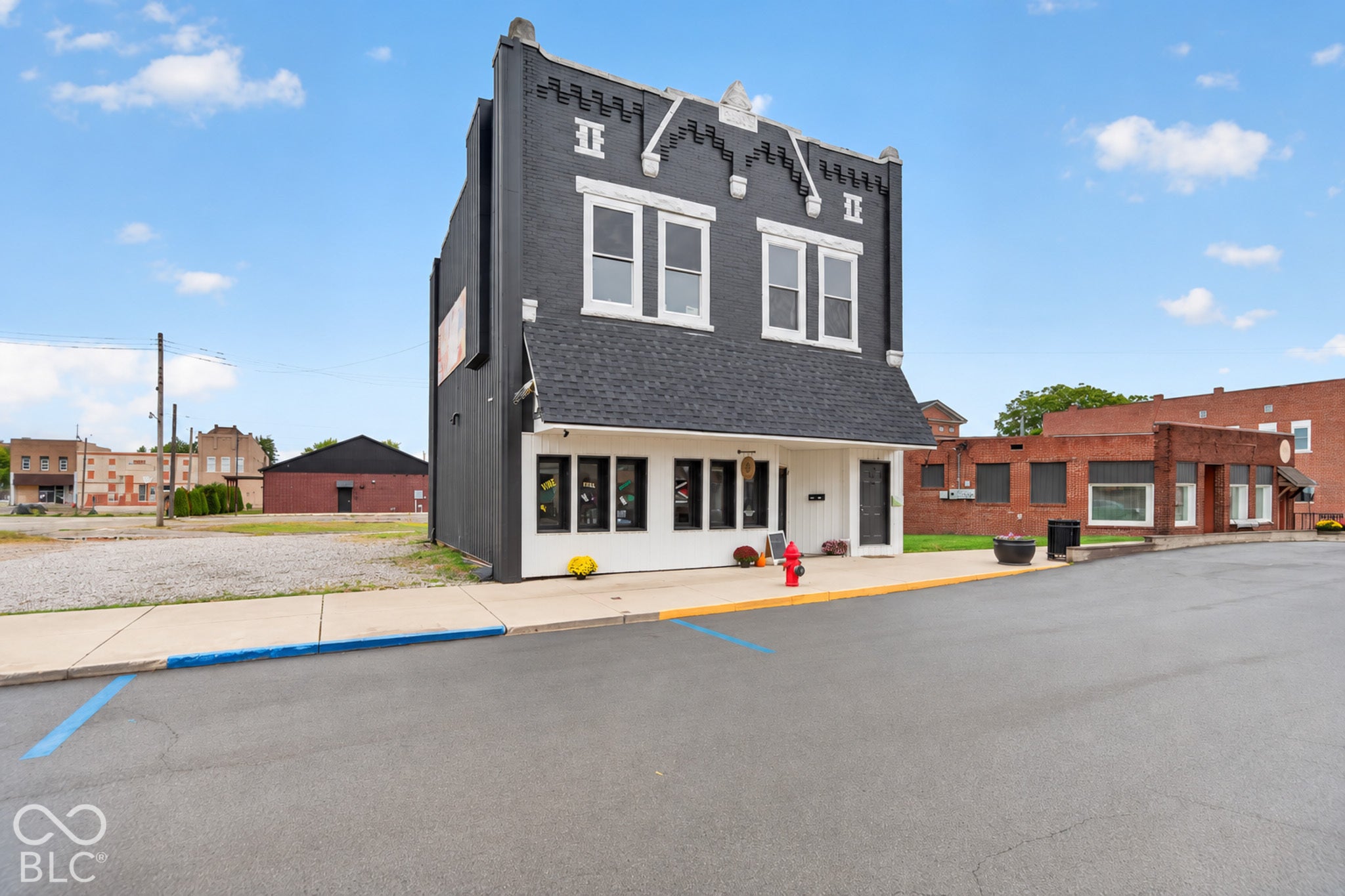 1530 S A St, Elwood, IN 46036