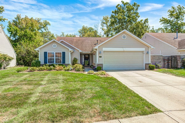 8187 BURNETT BLVD, AVON, IN 46123 - Image 7d0a1b8009b2584c00a0c1fde4119d5f/3323296074