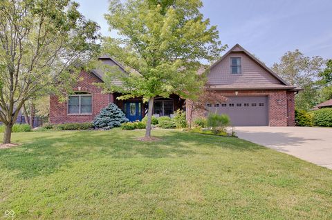 214 W Stoney Trail Greenfield IN 46140
