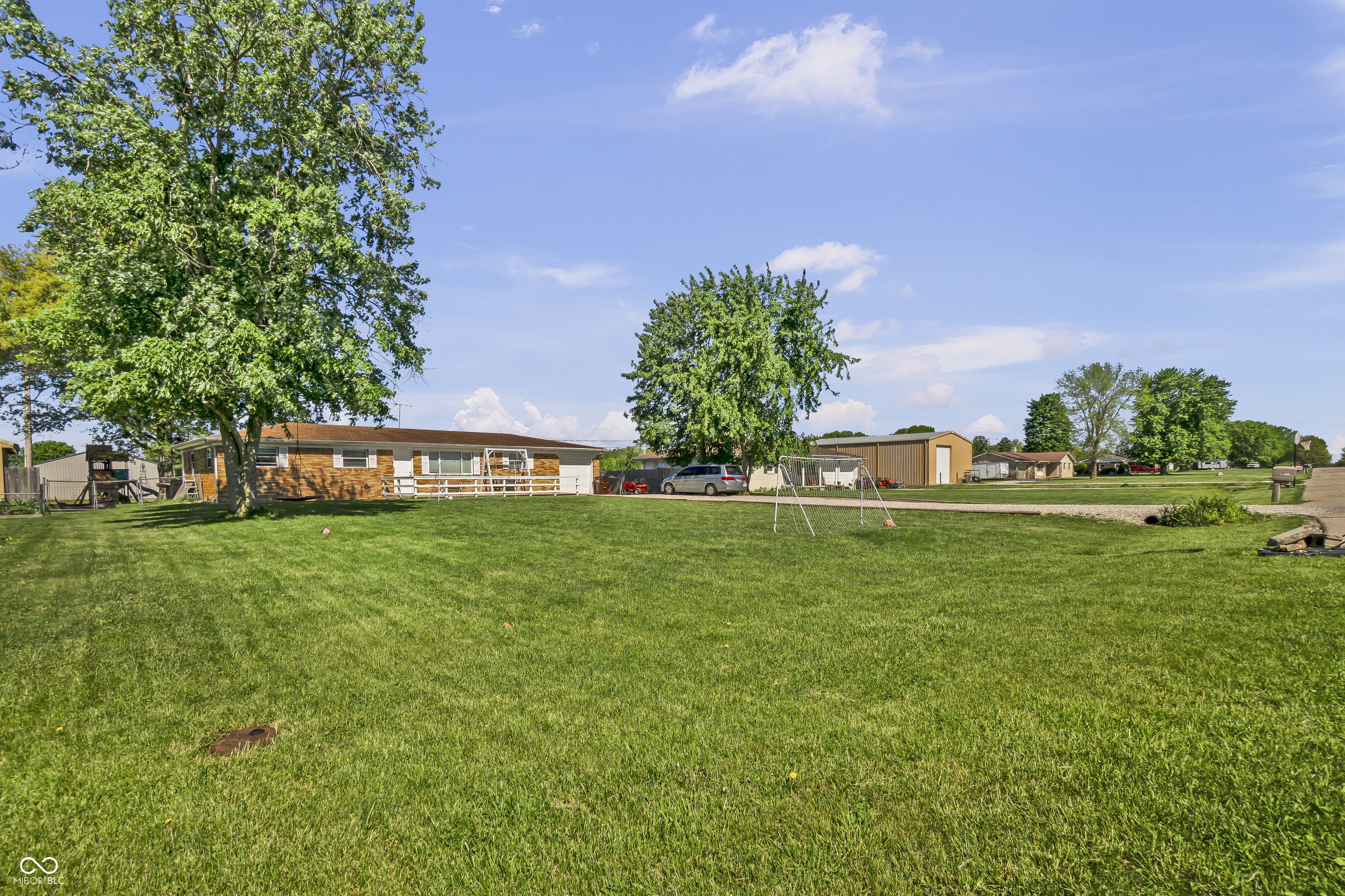 2170 N Old State Road 9