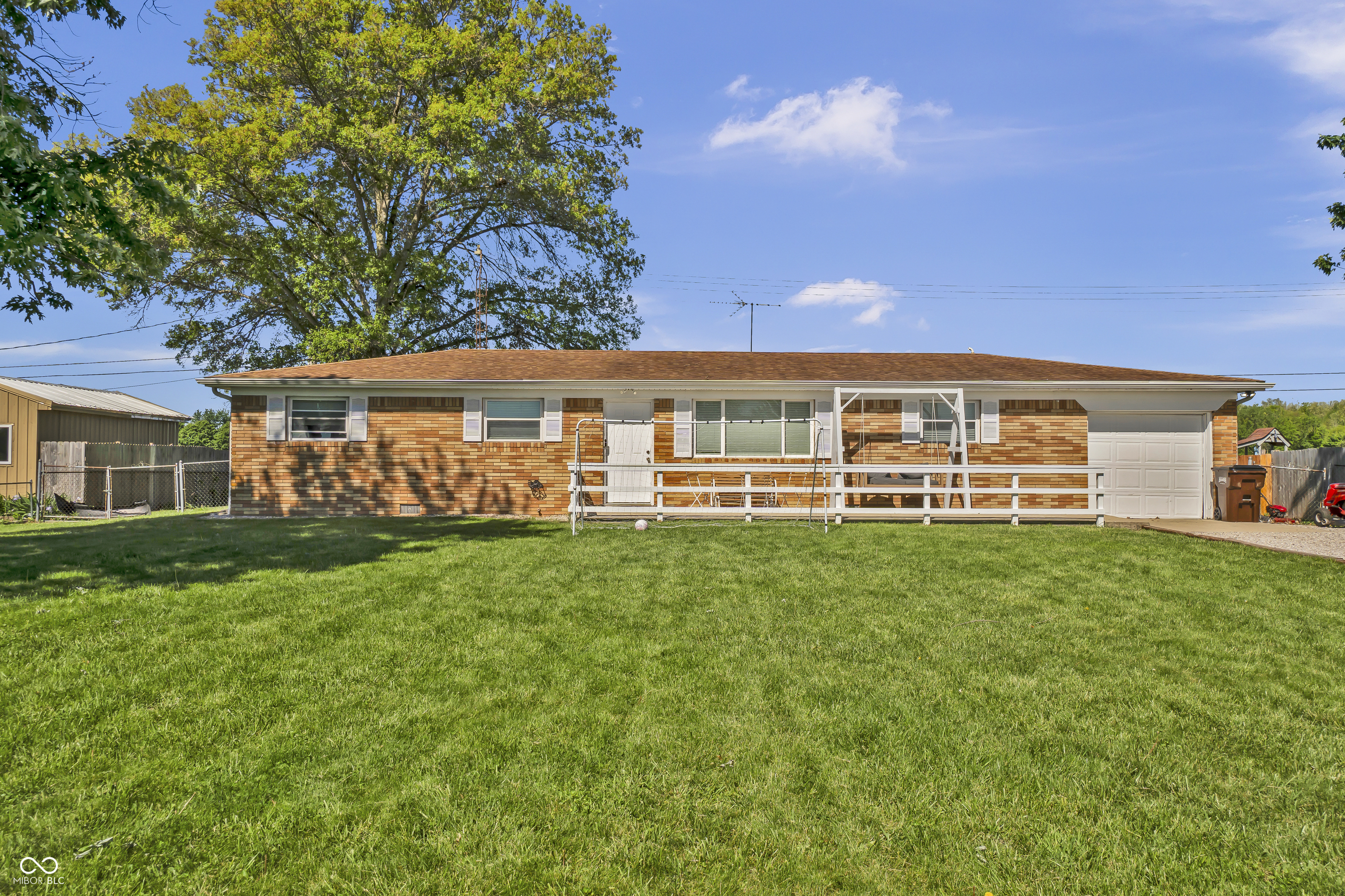 2170 N Old State Road 9