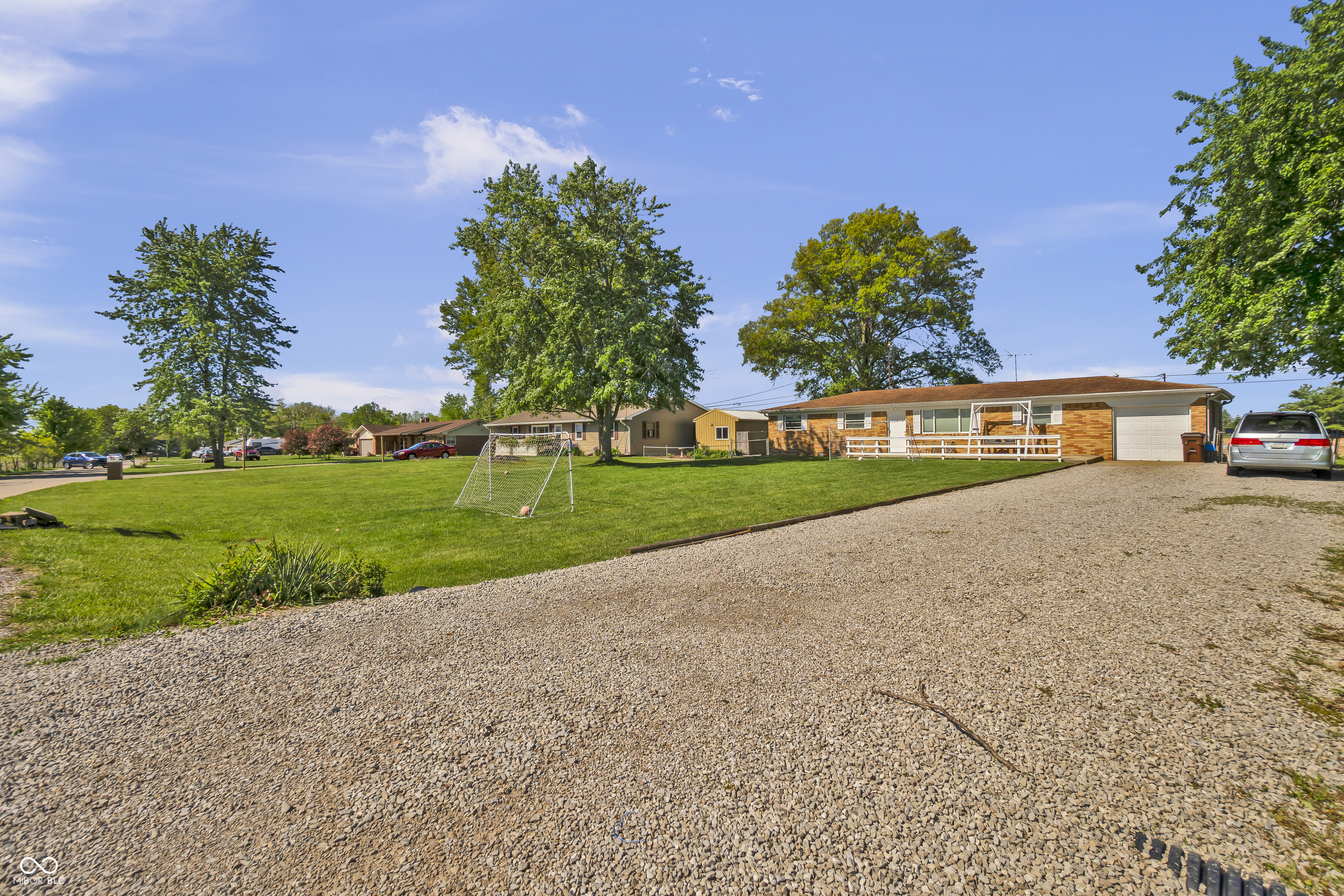 2170 N Old State Road 9