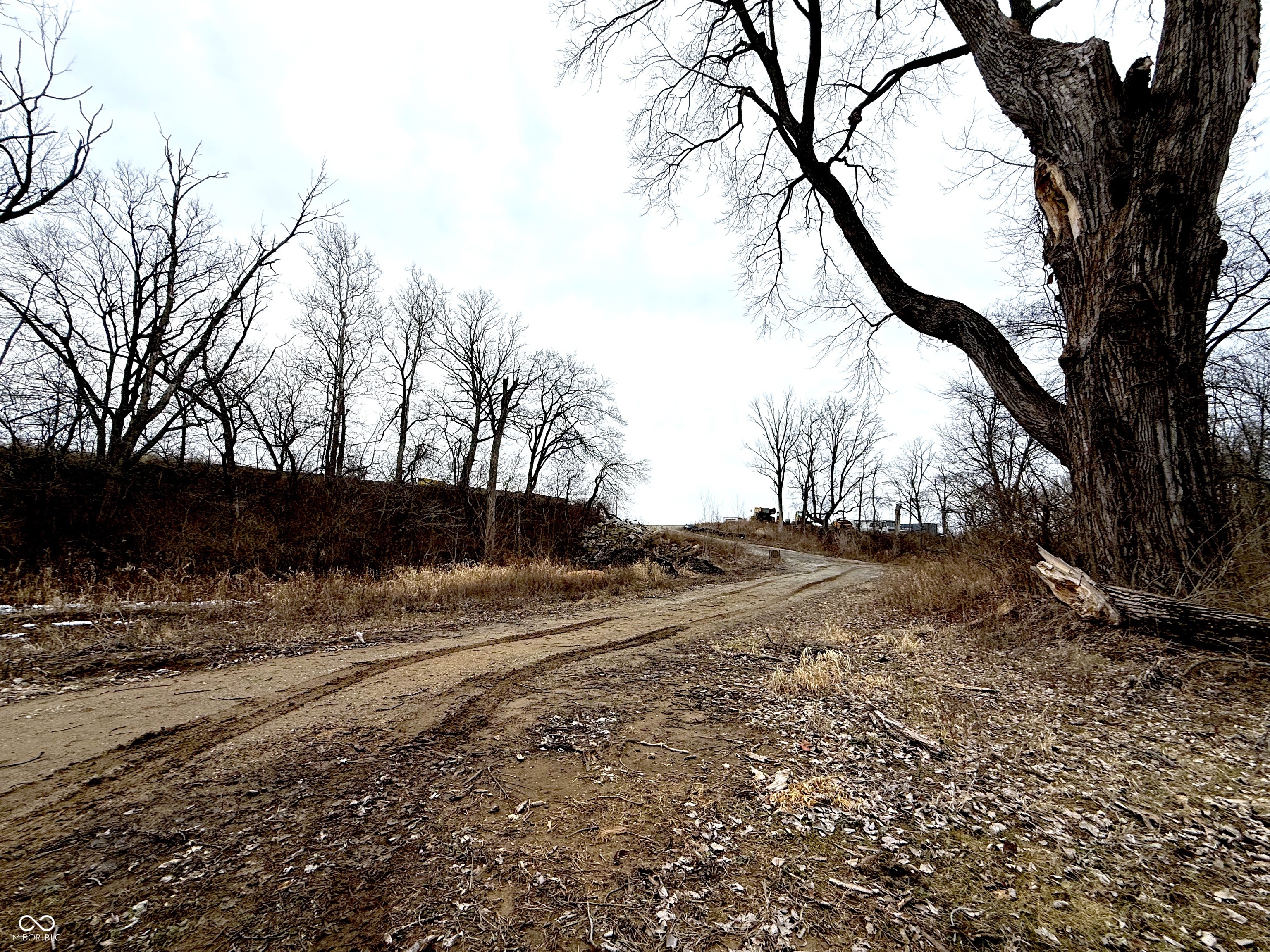 13280 Strawtown Avenue