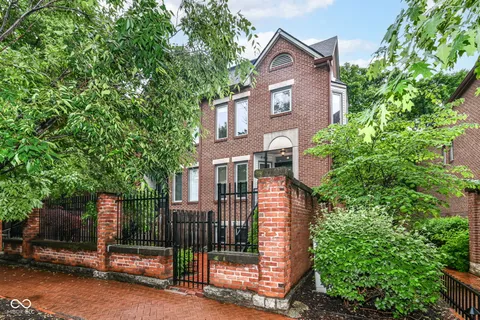 558 E Vermont Street, Indianapolis, IN 46202 - MLS#: 22040282