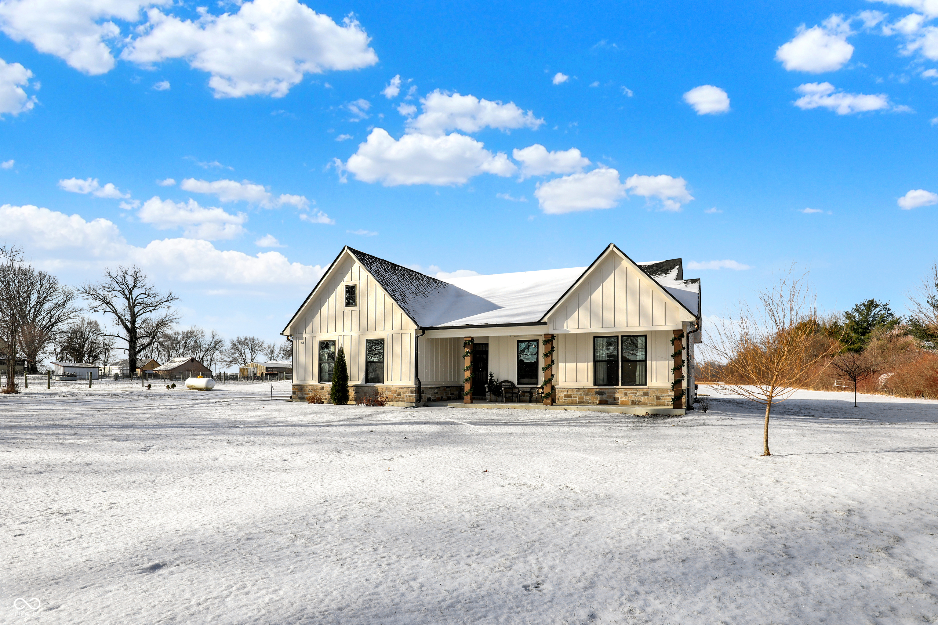 9640 N County Road 950 E