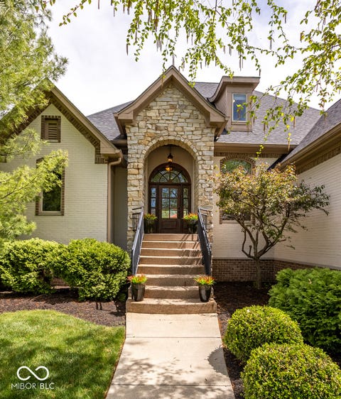 Photo of 13722 Diving Hawk Crossing, Fishers, IN 46055 (MLS # 22091680)