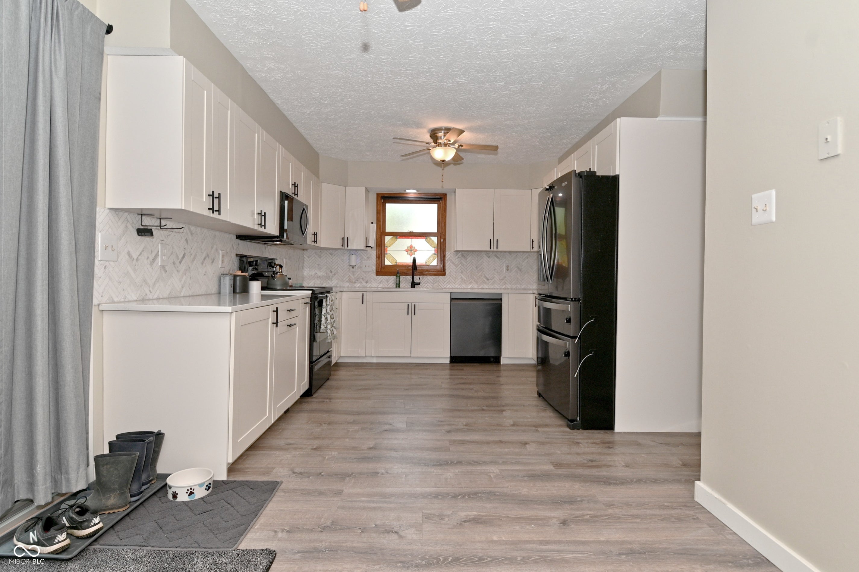1624 Pele Place