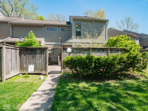 Photo of 4251 Woodsage Trace, Indianapolis, IN 46237 (MLS # 22093806)