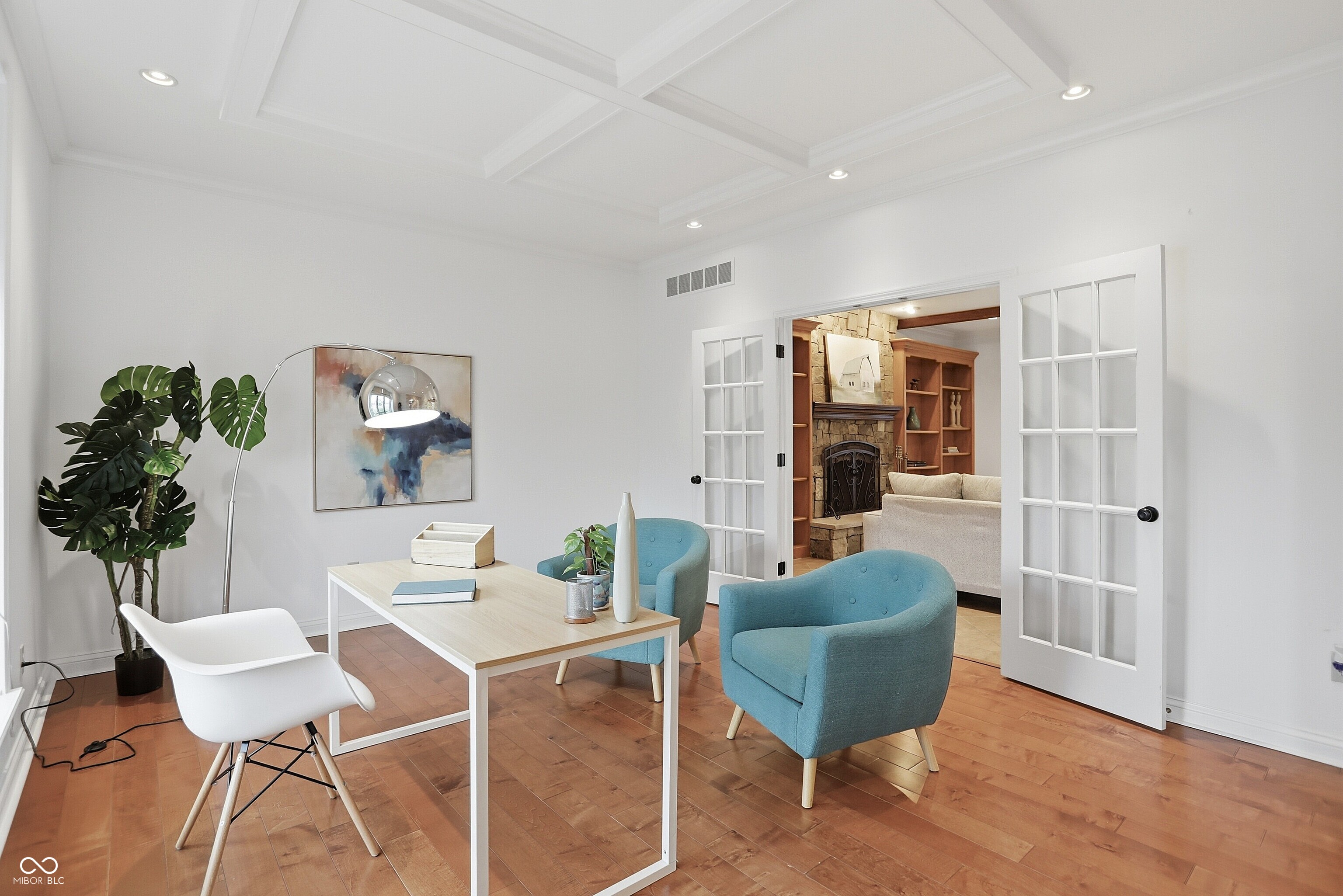 10368 Woods Edge Drive