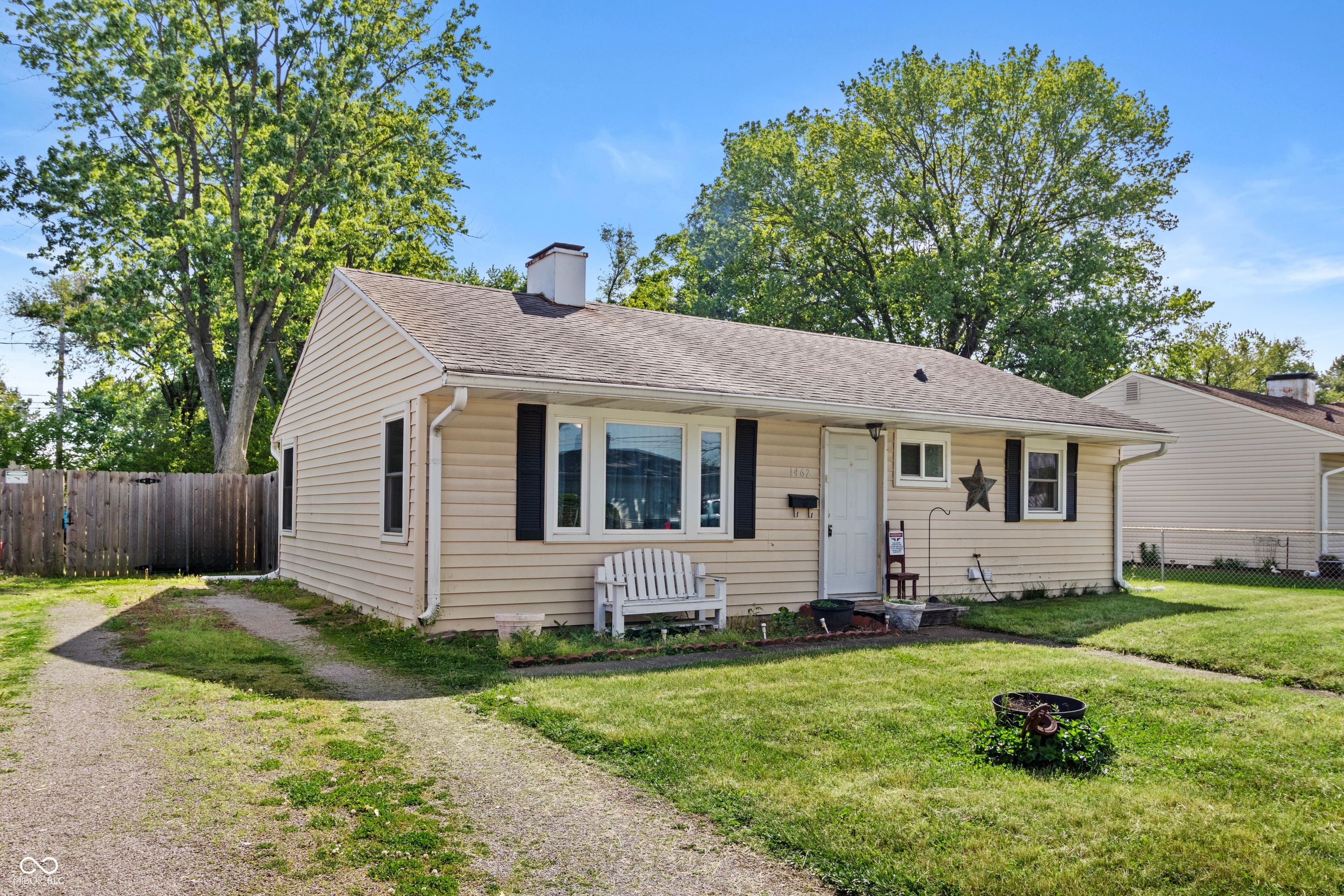 1462 Lochry Road