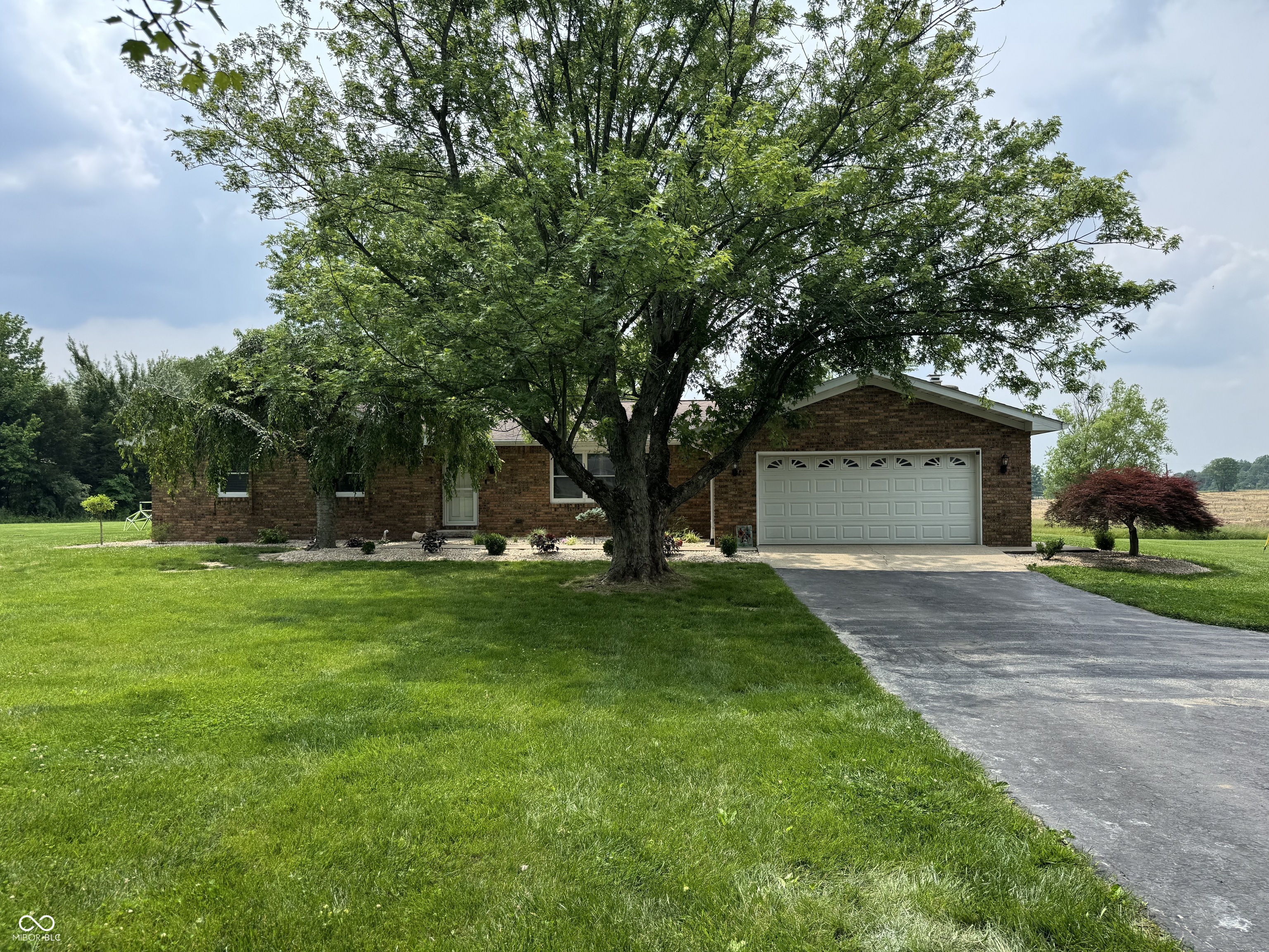 3715 N County Road 600 W