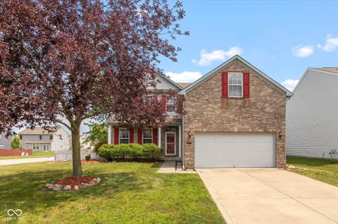 Photo of 2637 Night Hawk Road, Greenwood, IN 46143 (MLS # 22115448)