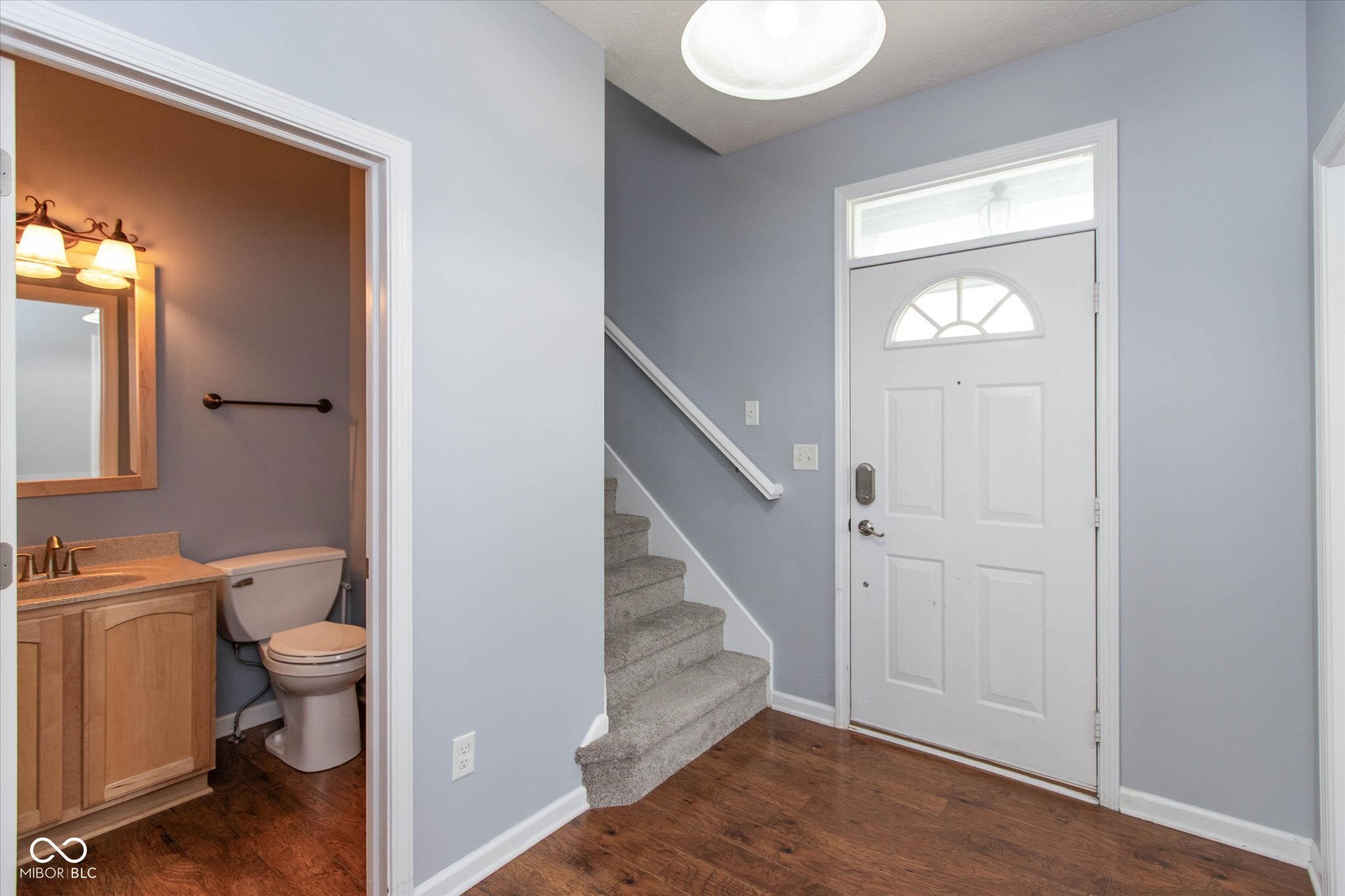2637 Night Hawk Road