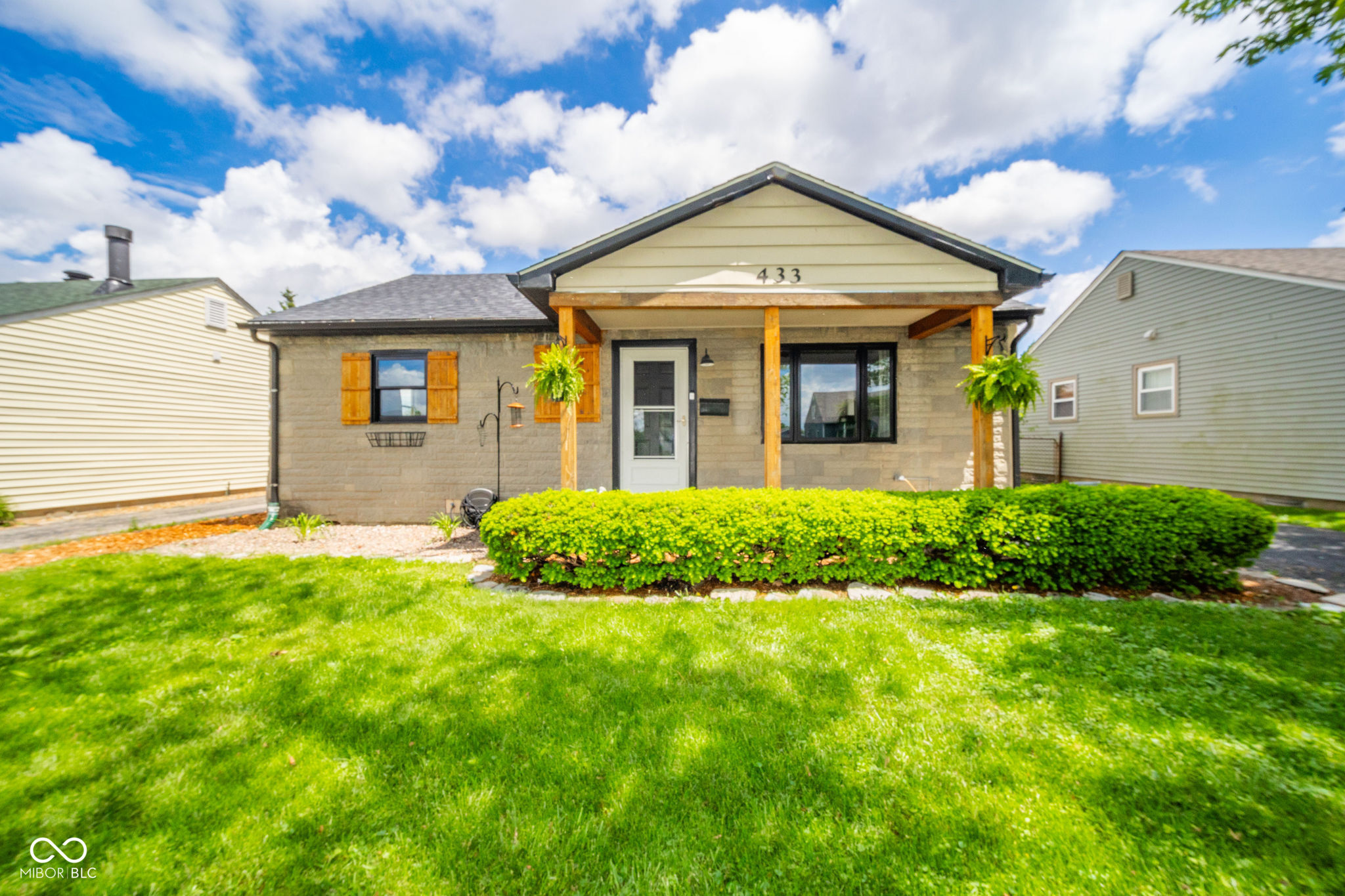 433 N 15th Avenue