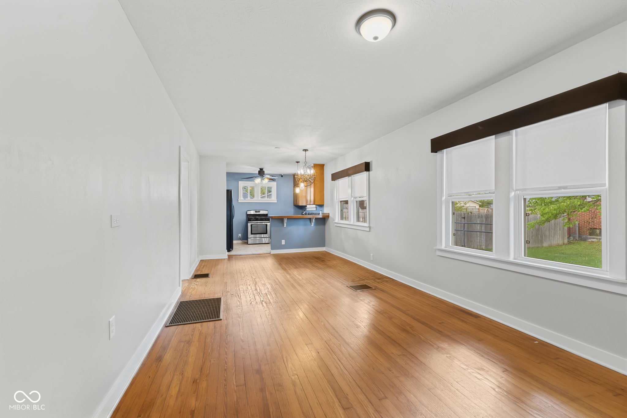 331 N 17th Avenue