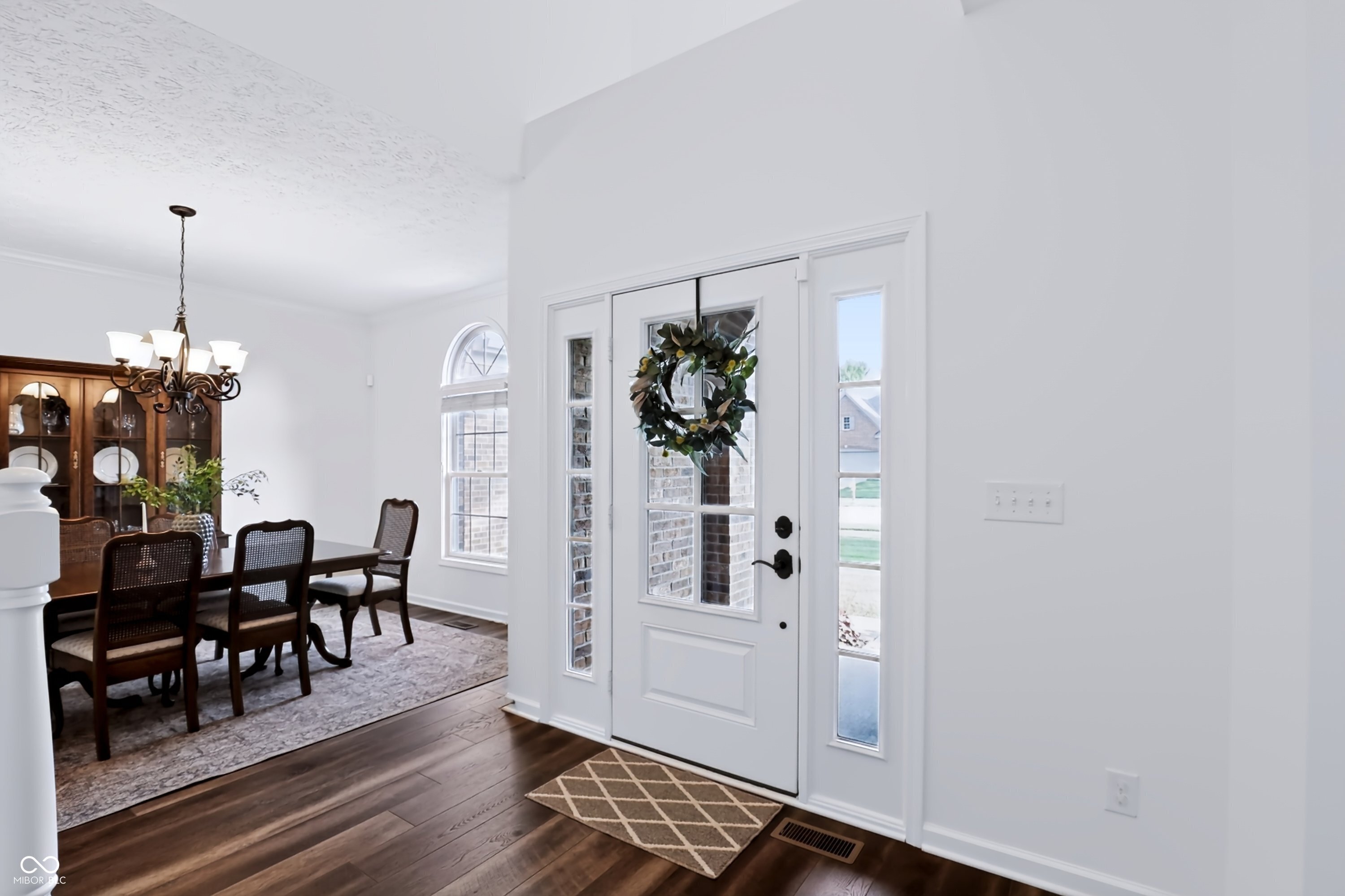 8765 Lily Court
