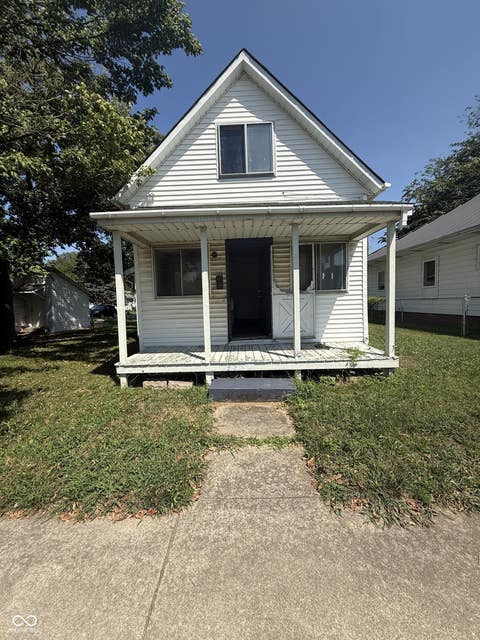 Photo of 116 N Vine Street, Shelbyville, IN 46176 (MLS # 22120543)