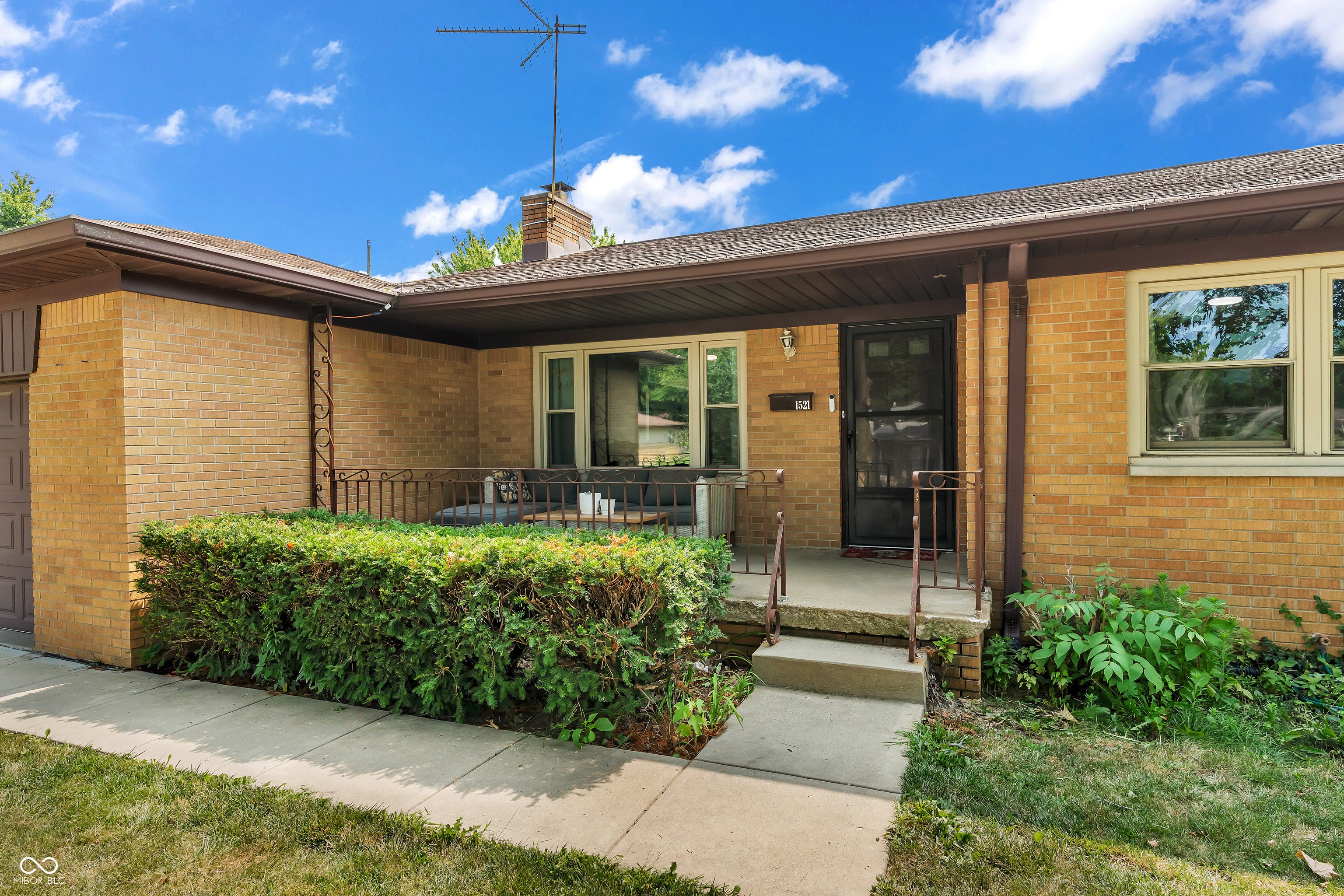 1521 Hardin Court