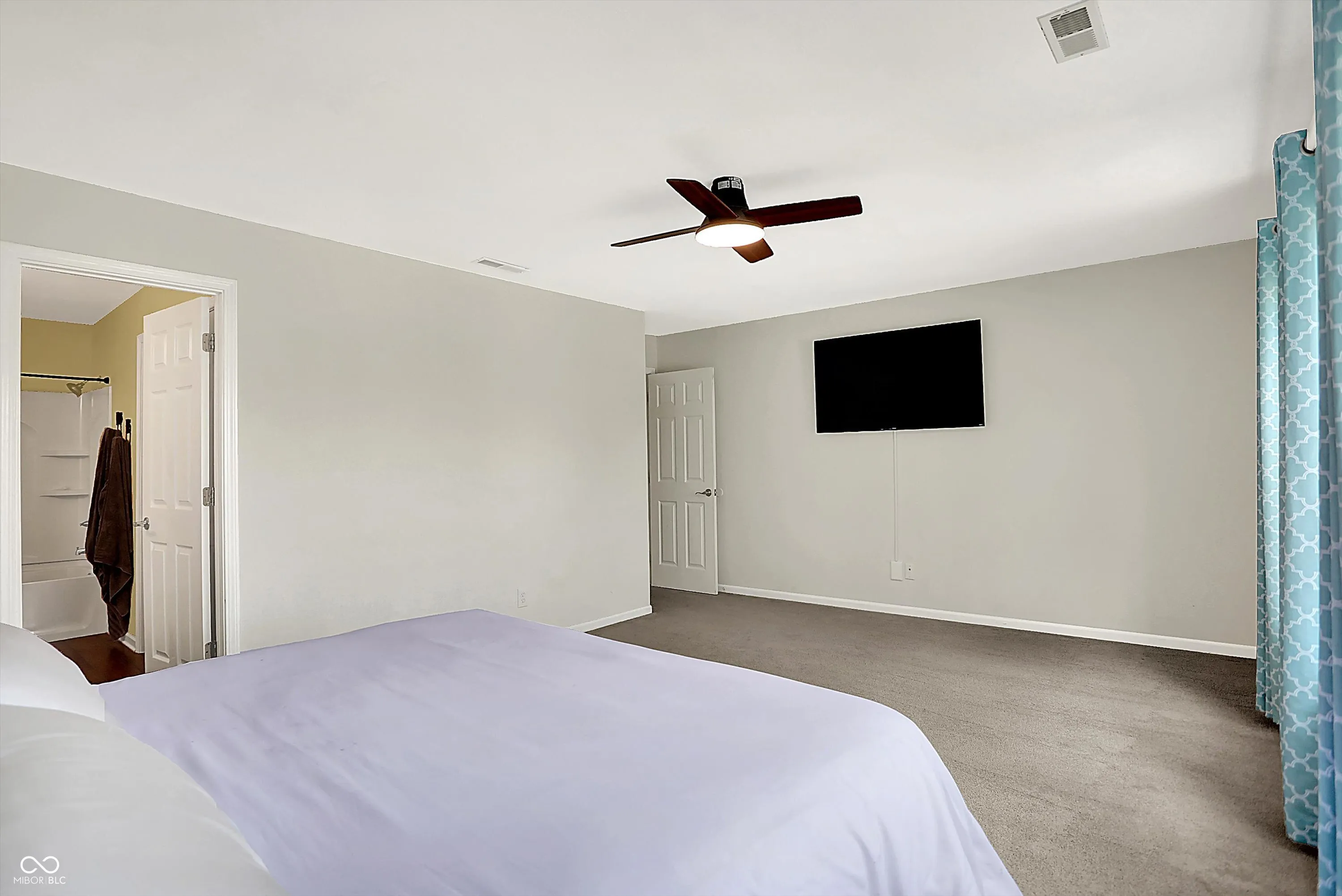 Noblesville, Indiana 46062, United States, 3 Bedrooms Bedrooms, ,3 BathroomsBathrooms,Residential,Pending,189806