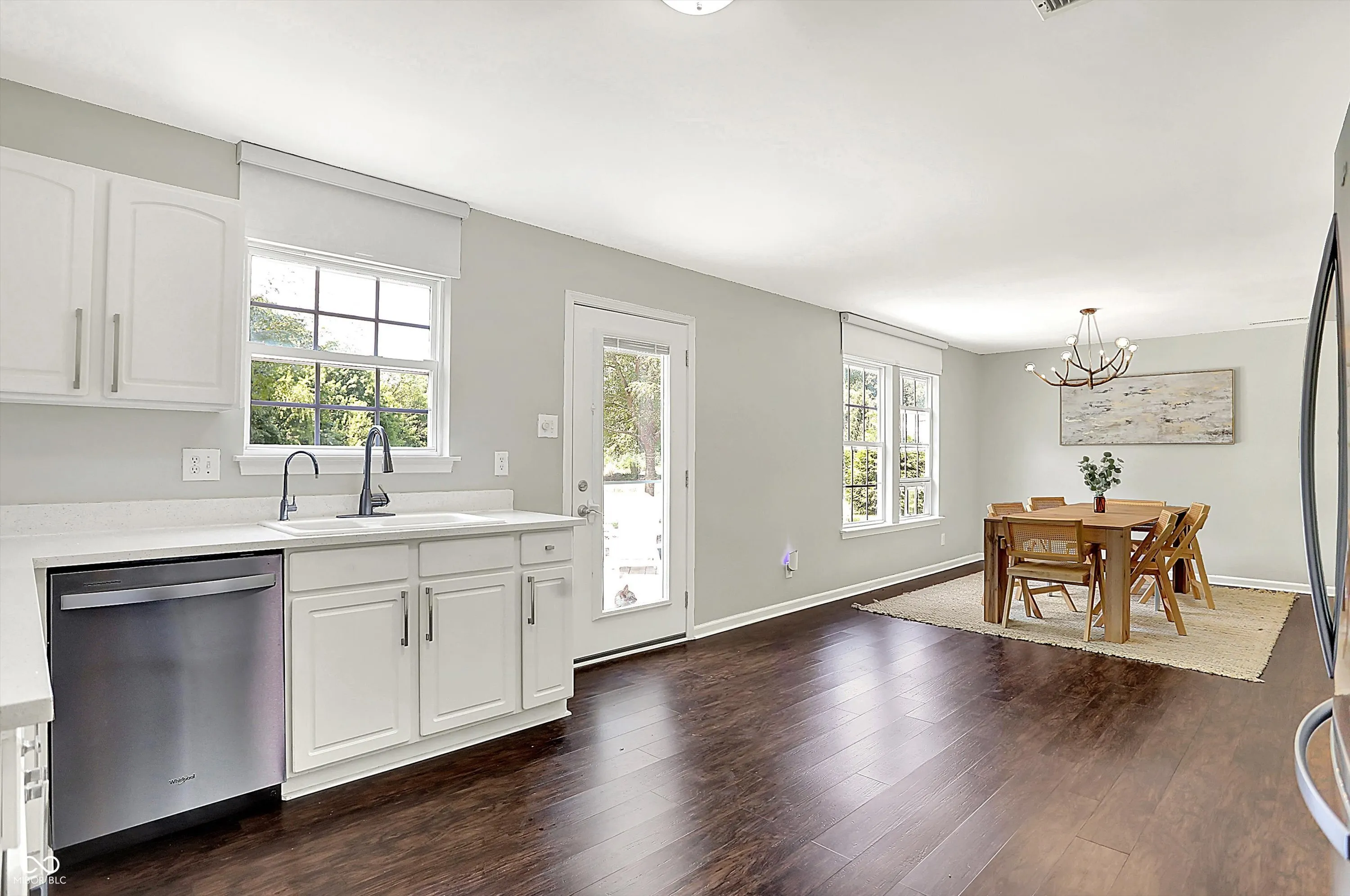 Noblesville, Indiana 46062, United States, 3 Bedrooms Bedrooms, ,3 BathroomsBathrooms,Residential,Pending,189806