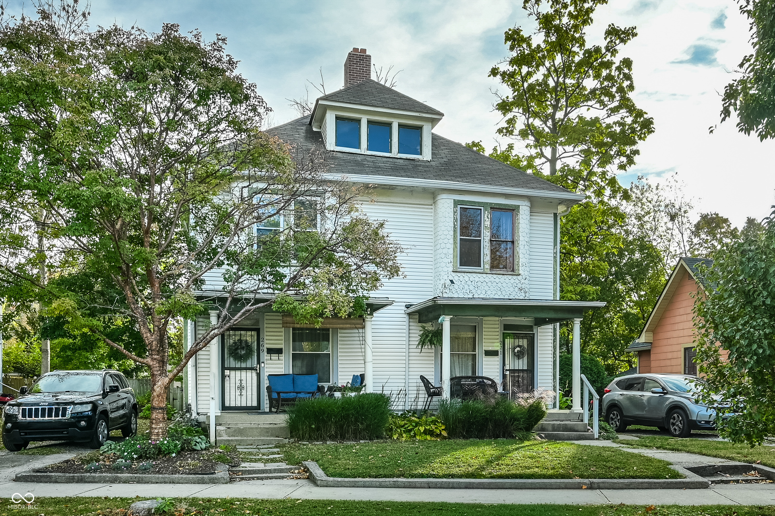 269-271 E Burgess Avenue