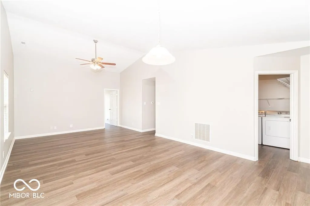 Fishers, Indiana 46037, United States, 3 Bedrooms Bedrooms, ,2 BathroomsBathrooms,Residential,Pending,183920