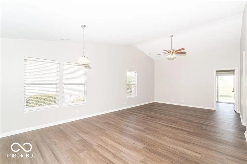 Fishers, Indiana 46037, United States, 3 Bedrooms Bedrooms, ,2 BathroomsBathrooms,Residential,Pending,183920