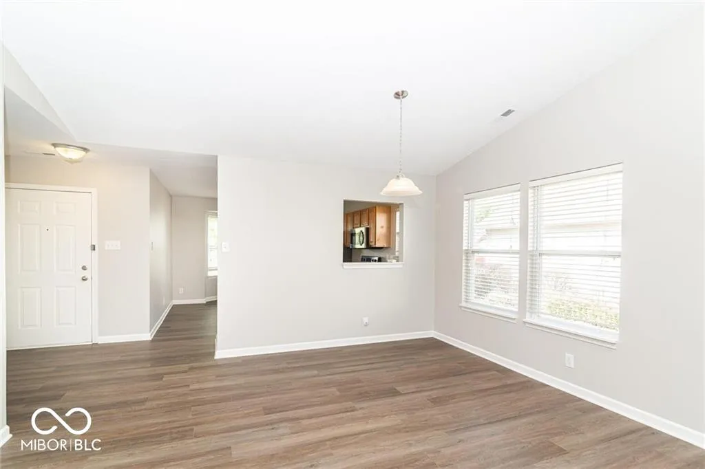 Fishers, Indiana 46037, United States, 3 Bedrooms Bedrooms, ,2 BathroomsBathrooms,Residential,Pending,183920