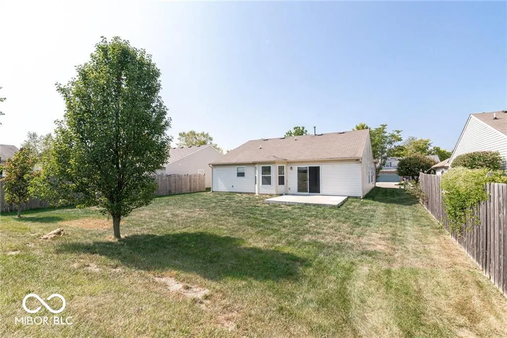 Fishers, Indiana 46037, United States, 3 Bedrooms Bedrooms, ,2 BathroomsBathrooms,Residential,Pending,183920