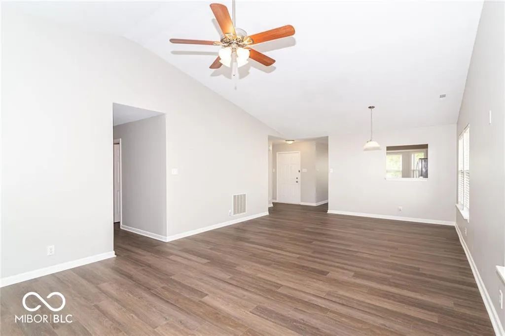 Fishers, Indiana 46037, United States, 3 Bedrooms Bedrooms, ,2 BathroomsBathrooms,Residential,Pending,183920