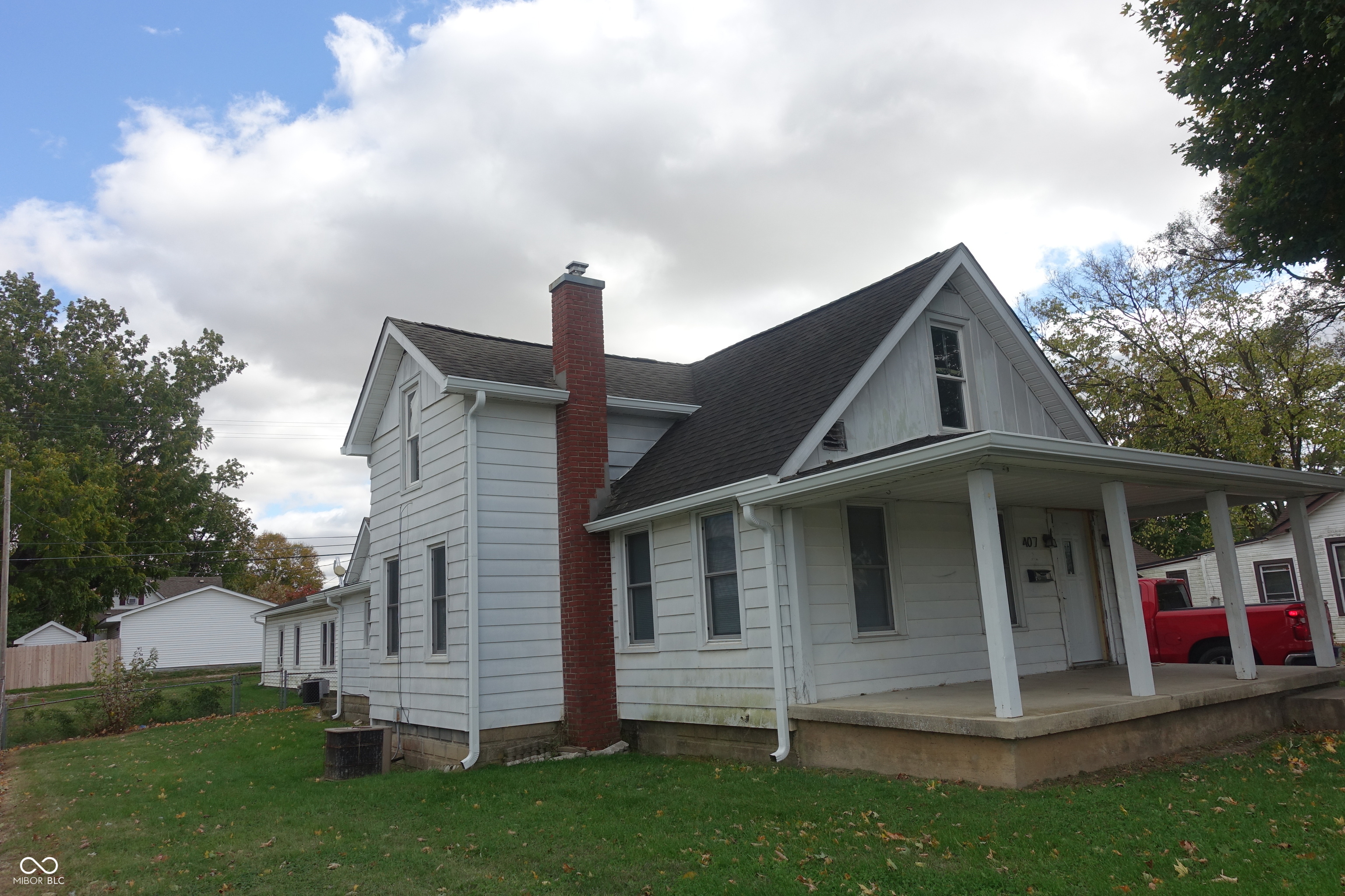 407 S Pleasant Street