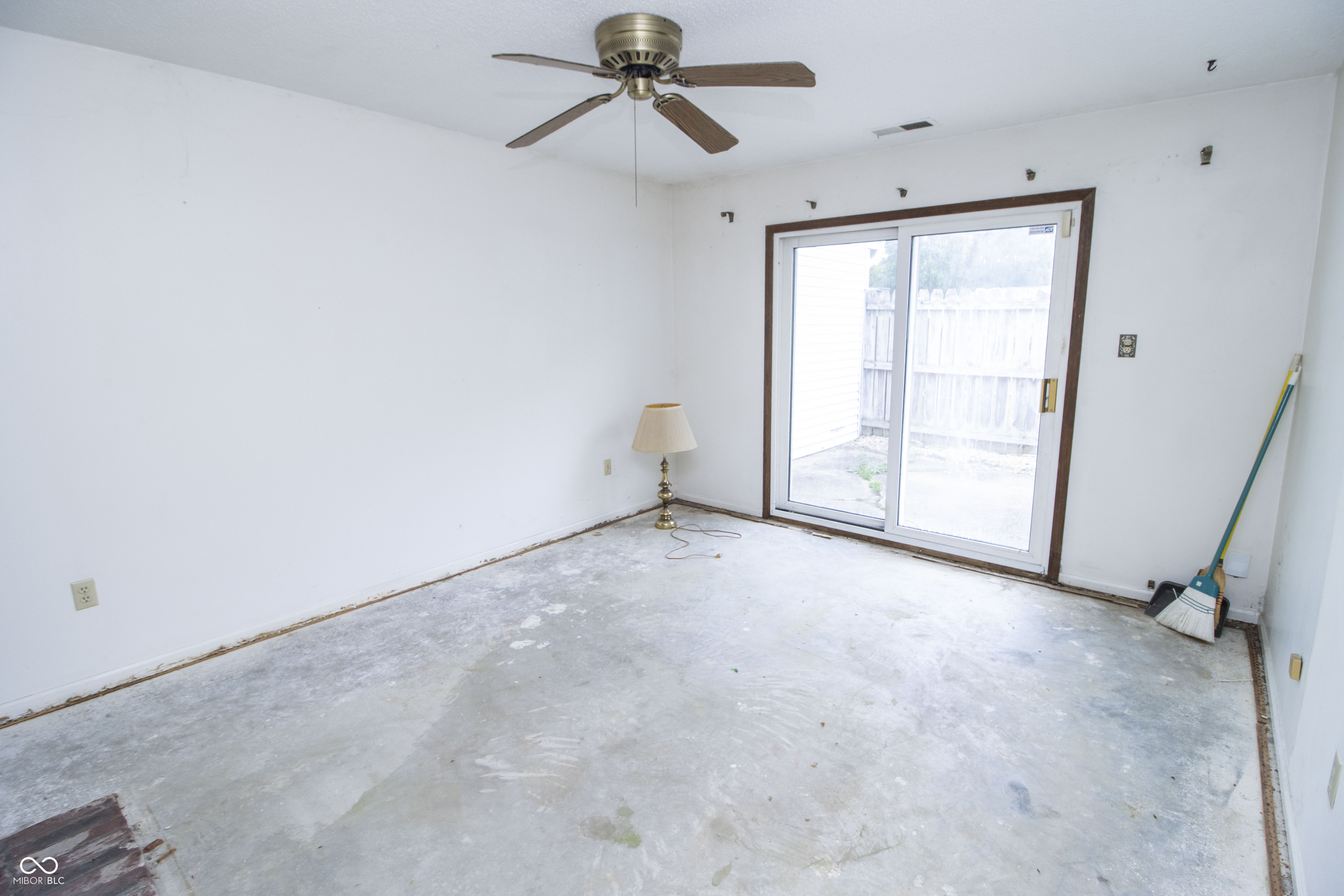 2905 Country Estates Drive