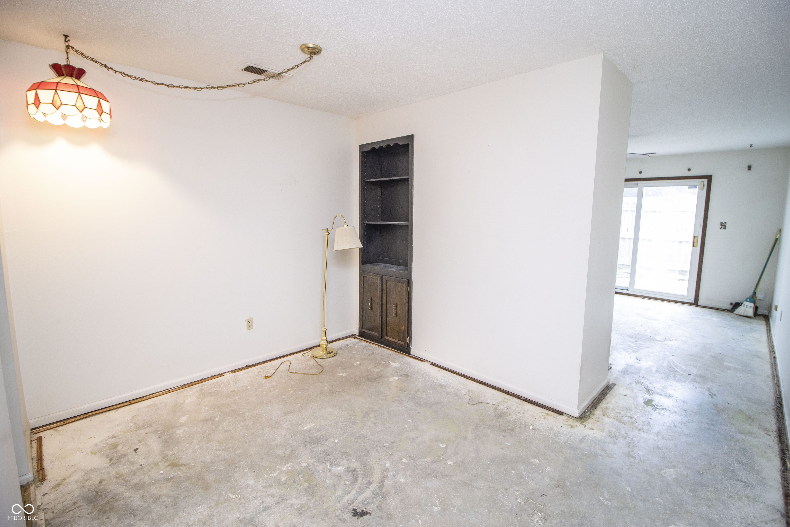 2905 Country Estates Drive