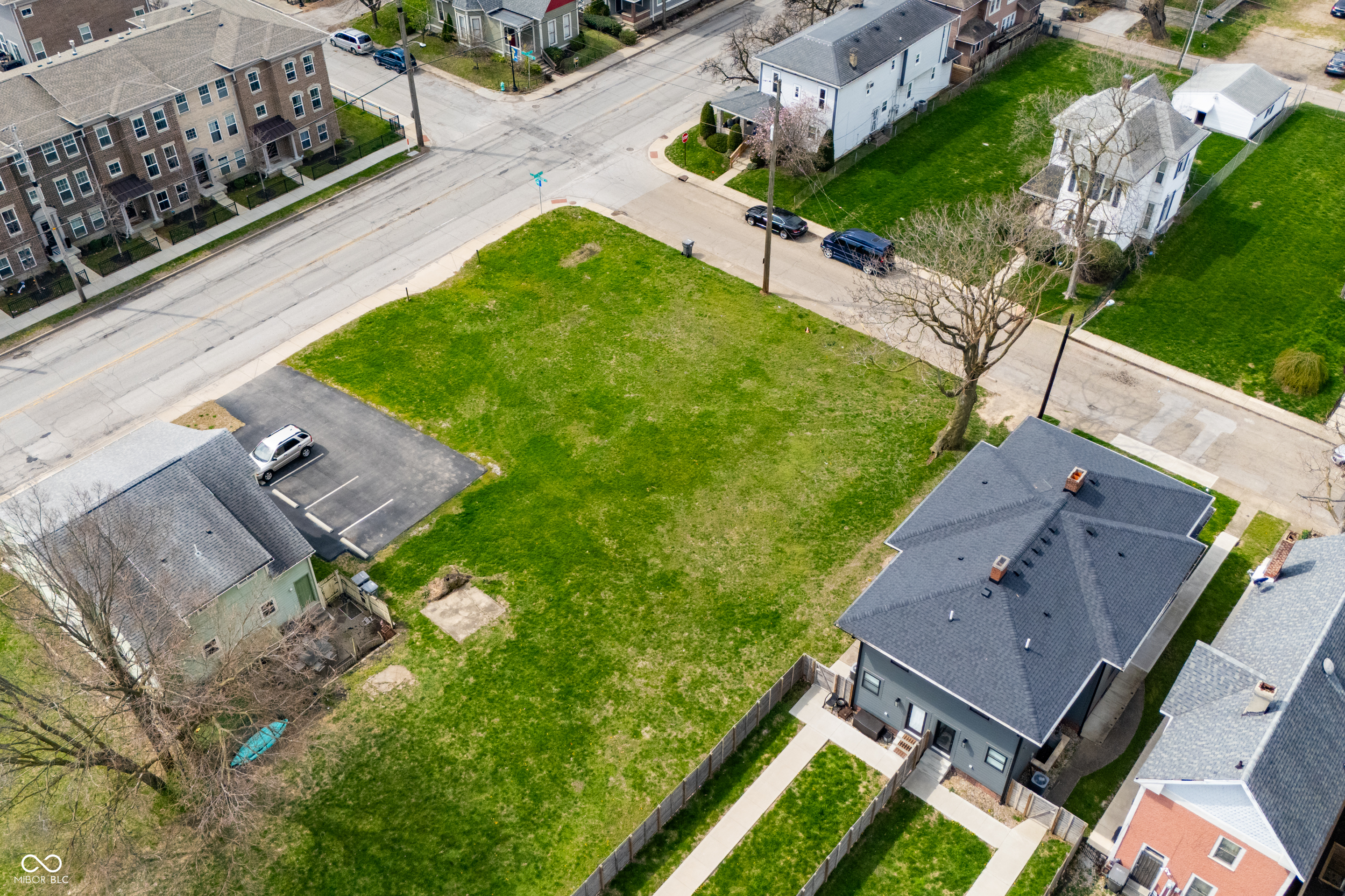 1607 Bellefontaine Street