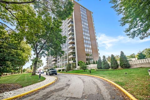 Photo of 4000 N Meridian Street #11DE, Indianapolis, IN 46208 (MLS # 22092170)