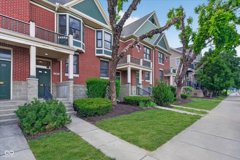 Photo of 706 N East Street #C, Indianapolis, IN 46202 (MLS # 22111292)