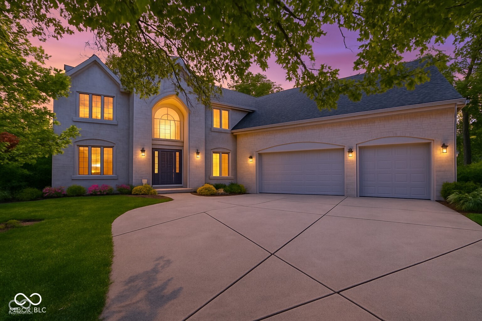 4763 Woods Edge Drive