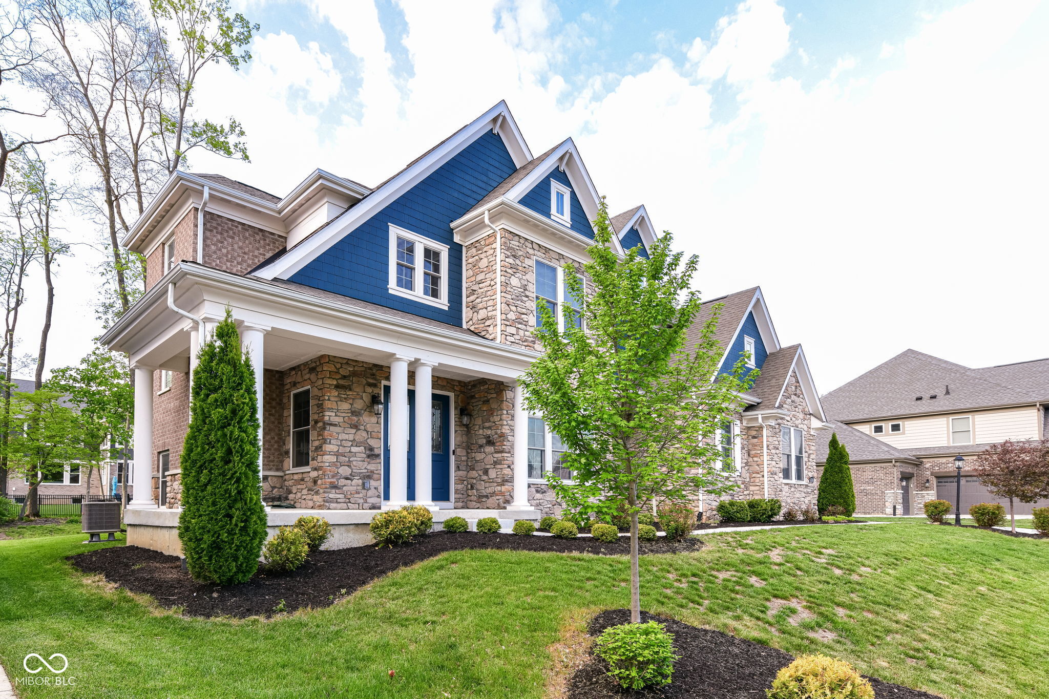 14746 Autumn View Way